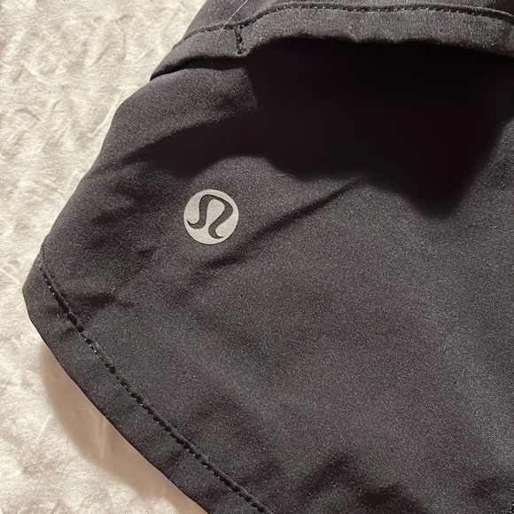 Lululemon shorts - Picture 3 of 4